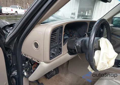 2004 Chevrolet Tahoe Lt z USA, uszkodzony, nr VIN 1GNEK13Z04R252744
